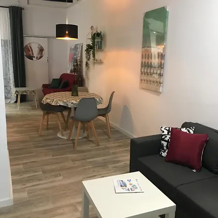 Moderno Junto Al Mar Apartment